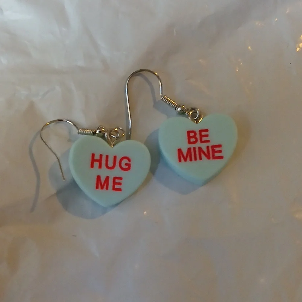 Valentine'S Day Resin Heart Earrings - Picture 3 of 6